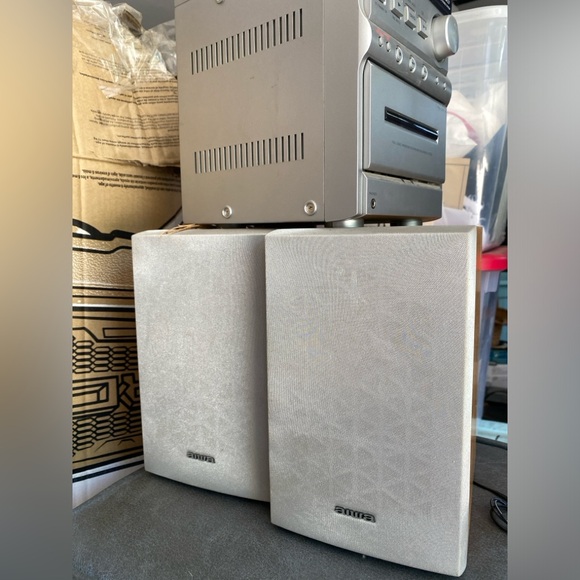 SOLD!!!!! Sound System, AIWA Stereo - Picture 4 of 6